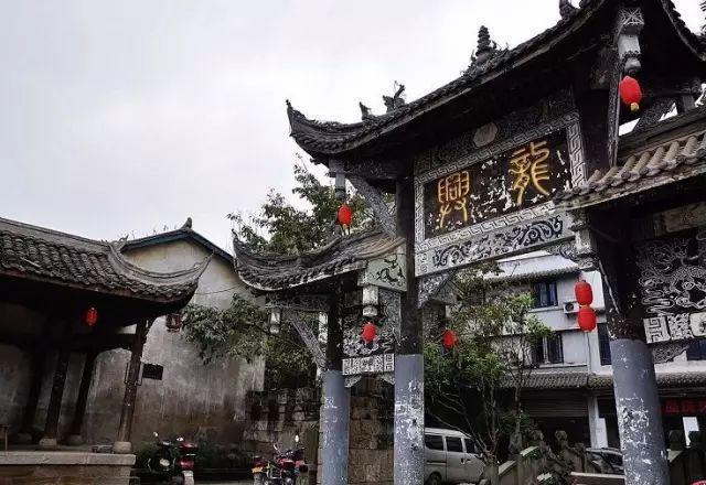 深入了解为什么有的人一见钟情,有的人日久生情?,知识星球平台带你启迪思维